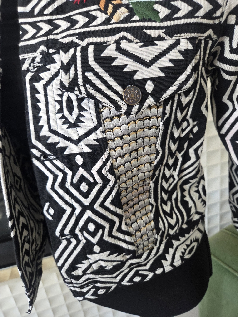Free People New Romantics Native Whisper Cropped Jacket, Tribal Embroidered - Picture 6 of 11